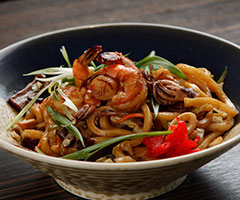 Seafood Yaki Udon